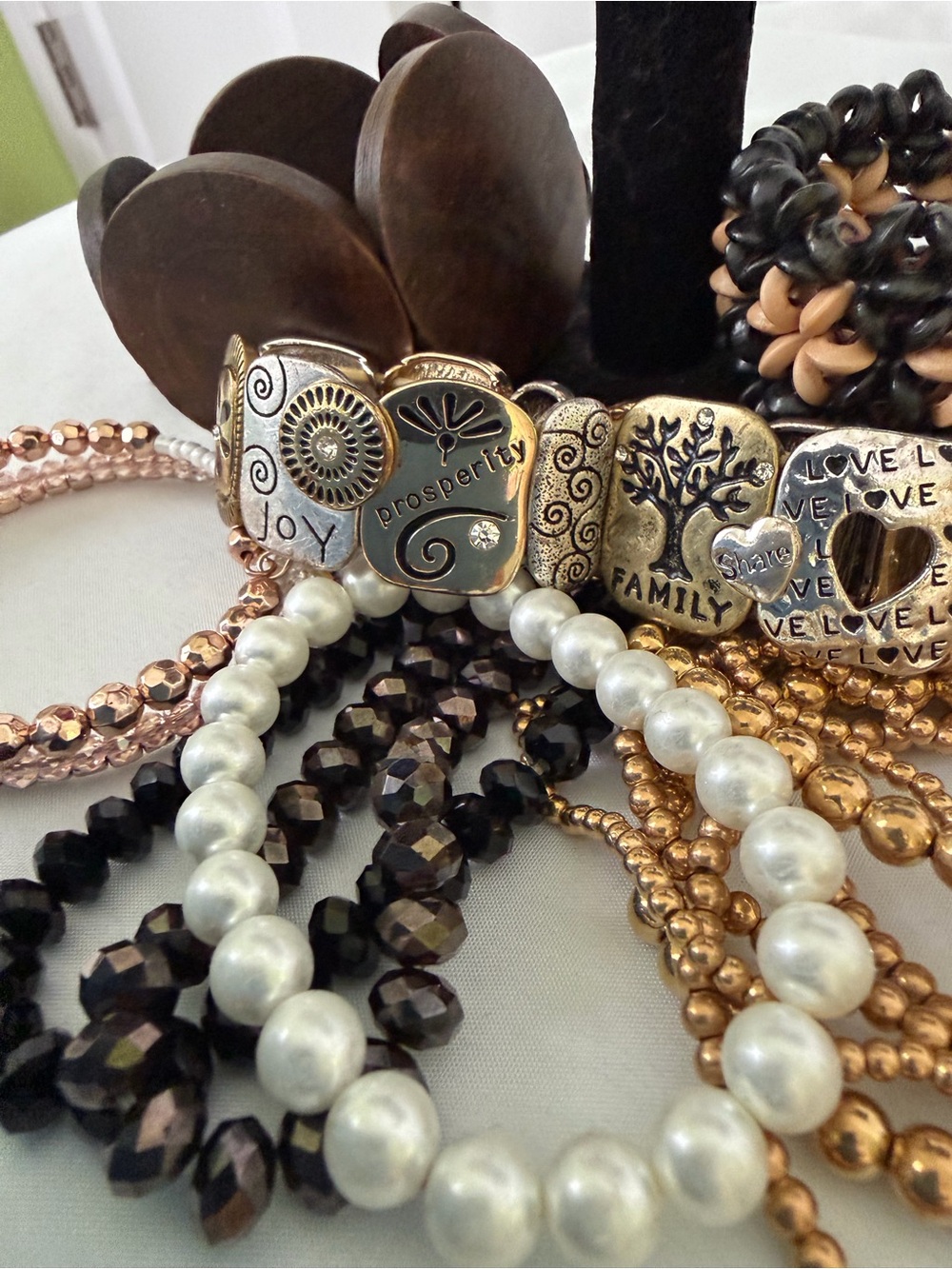 34-Piece Mixed Stretch Bracelets Lot 🔥 Glass, Wood, Stone + - Picture 10 of 10